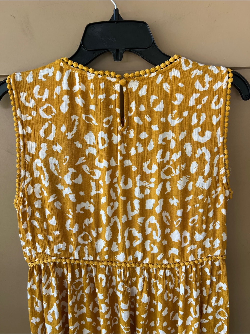 Savanna Jane Sz S Mustard Floral & Cactus Embroidered Sleeveless Top - Picture 7 of 7